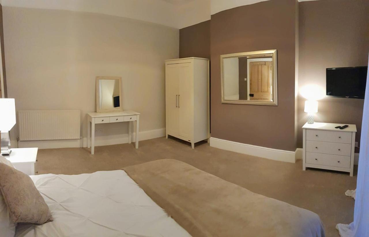 Cottage Grove Homestay Rooms พอร์ตสมัธ ภายนอก รูปภาพ
