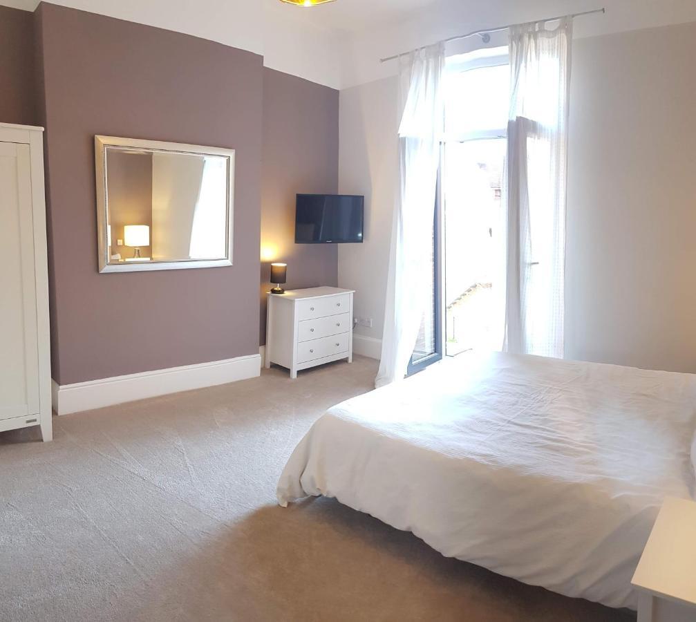 Cottage Grove Homestay Rooms พอร์ตสมัธ ภายนอก รูปภาพ