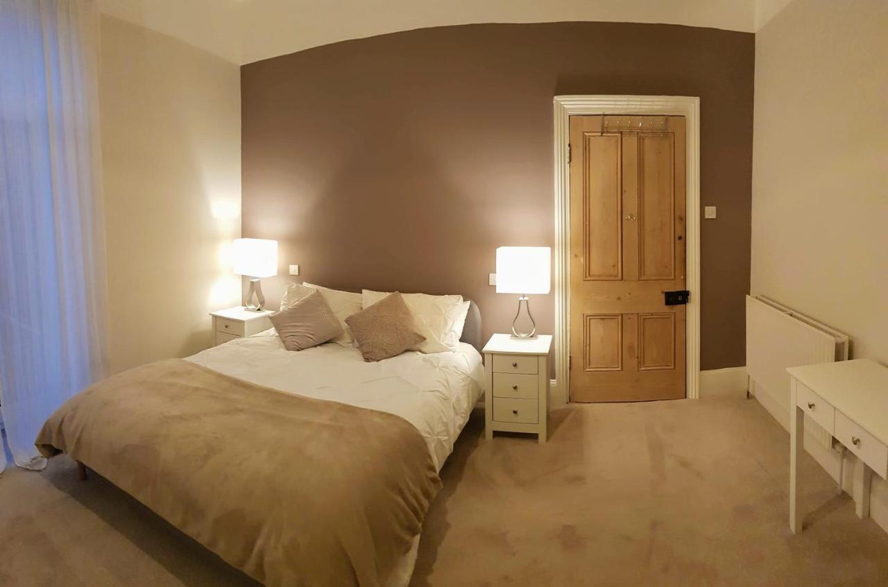 Cottage Grove Homestay Rooms พอร์ตสมัธ ภายนอก รูปภาพ